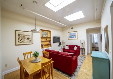 188 North Street, Boston, Massachusetts 02113, 2 Bedrooms Bedrooms, 4 Rooms Rooms,1 BathroomBathrooms,Residential Lease,For Rent,North Street,73064090