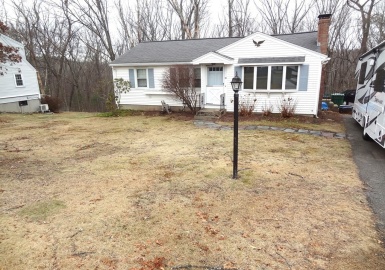 91 Hilldale Rd, Ashland, Massachusetts 01721, 3 Bedrooms Bedrooms, 8 Rooms Rooms,2 BathroomsBathrooms,Residential Lease,For Rent,Hilldale Rd,73067008