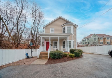 8 Beram Ave, Boston, Massachusetts 02131, 3 Bedrooms Bedrooms, 6 Rooms Rooms,2.5 BathroomsBathrooms,Residential,For Sale,Beram Ave,73021567