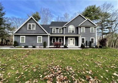 1 Kimberly Ln, Middleton, Massachusetts 01949, 3 Bedrooms Bedrooms, 8 Rooms Rooms,2.5 BathroomsBathrooms,Residential,For Sale,Kimberly Ln,73056564