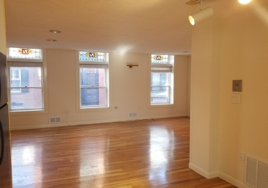 82 Myrtle, Boston, Massachusetts 02108, 2 Bedrooms Bedrooms, 5 Rooms Rooms,1.5 BathroomsBathrooms,Residential Lease,For Rent,Myrtle,72978170