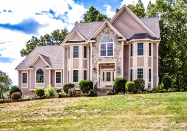 8 Schiripo Way, Dracut, Massachusetts 01826, 3 Bedrooms Bedrooms, 8 Rooms Rooms,2.5 BathroomsBathrooms,Residential,For Sale,Schiripo Way,73038933