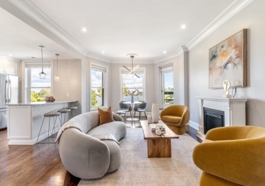 23 Bay State Rd, Boston, Massachusetts 02215, 2 Bedrooms Bedrooms, 5 Rooms Rooms,2 BathroomsBathrooms,Residential,For Sale,Bay State Rd,73034153