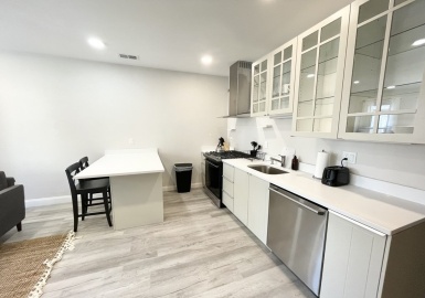 23 Newport St, Boston, Massachusetts 02125, 5 Bedrooms Bedrooms, 8 Rooms Rooms,2 BathroomsBathrooms,Residential Lease,For Rent,Newport St,73141906