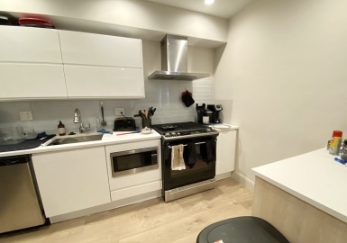 118 Buttonwood, Boston, Massachusetts 02125, 4 Bedrooms Bedrooms, 6 Rooms Rooms,2 BathroomsBathrooms,Residential Lease,For Rent,Buttonwood,72339657