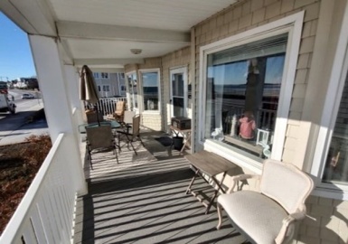 56 Humphrey Street, Swampscott, Massachusetts 01907, 2 Bedrooms Bedrooms, 4 Rooms Rooms,1 BathroomBathrooms,Residential Lease,For Rent,Humphrey Street,73065909
