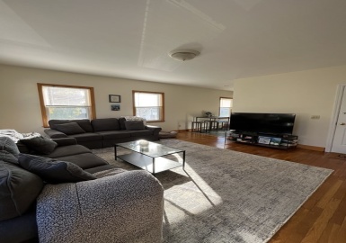 10 Cliff Street, Quincy, Massachusetts 02169, 2 Bedrooms Bedrooms, 4 Rooms Rooms,1 BathroomBathrooms,Residential Lease,For Rent,Cliff Street,73060837
