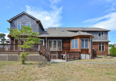 79 Glendon Road, Dennis, Massachusetts 02639, 4 Bedrooms Bedrooms, 8 Rooms Rooms,3.5 BathroomsBathrooms,Residential,For Sale,Glendon Road,73012749