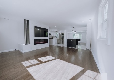 8 Barcelona Ave, Salem, Massachusetts 01970, 4 Bedrooms Bedrooms, 9 Rooms Rooms,2 BathroomsBathrooms,Residential,For Sale,Barcelona Ave,73029165