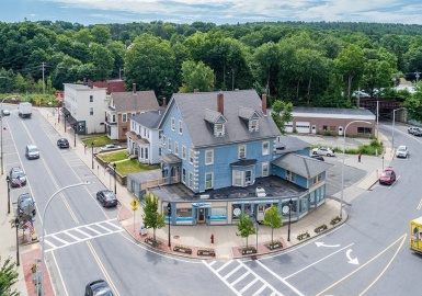573 Main St, Athol, Massachusetts 01331, 11 Bedrooms Bedrooms, 28 Rooms Rooms,8.5 BathroomsBathrooms,Residential Income,For Sale,Main St,73026295