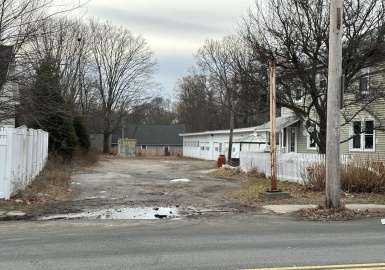 102 Friend St Rr, Amesbury, Massachusetts 01913, ,Land,For Sale,Friend St Rr,73072031