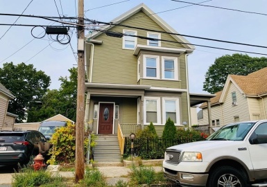 73 Eutaw Ave, Lynn, Massachusetts 01902, 2 Bedrooms Bedrooms, 4 Rooms Rooms,1 BathroomBathrooms,Residential Lease,For Rent,Eutaw Ave,73043451