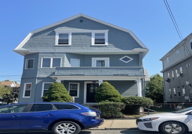 86 Medford St, Medford, Massachusetts 02155, 2 Bedrooms Bedrooms, 5 Rooms Rooms,1 BathroomBathrooms,Residential Lease,For Rent,Medford St,73053650