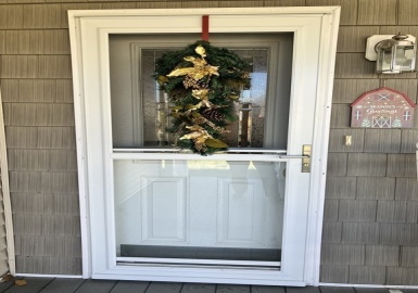 1 Leslie Court, Rockland, Massachusetts 02370, 2 Bedrooms Bedrooms, 6 Rooms Rooms,2 BathroomsBathrooms,Residential,For Sale,Leslie Court,73062574