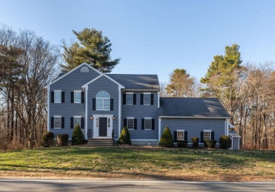 55 Adams St., Wilmington, Massachusetts 01887, 3 Bedrooms Bedrooms, 9 Rooms Rooms,3.5 BathroomsBathrooms,Residential,For Sale,Adams St.,73060658