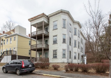 89 Wilson Street, Haverhill, Massachusetts 01832, 9 Bedrooms Bedrooms, 18 Rooms Rooms,3 BathroomsBathrooms,Residential Income,For Sale,Wilson Street,73078804