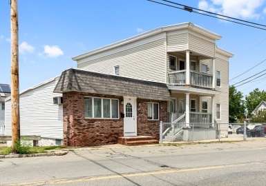 328-330 Merrimack St, Methuen, Massachusetts 01844, 6 Bedrooms Bedrooms, 15 Rooms Rooms,3 BathroomsBathrooms,Residential Income,For Sale,Merrimack St,73057254