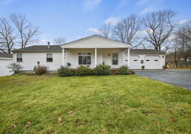25 Eastham Street, Worcester, Massachusetts 01604, 5 Bedrooms Bedrooms, 10 Rooms Rooms,3 BathroomsBathrooms,Residential Income,For Sale,Eastham Street,73073055