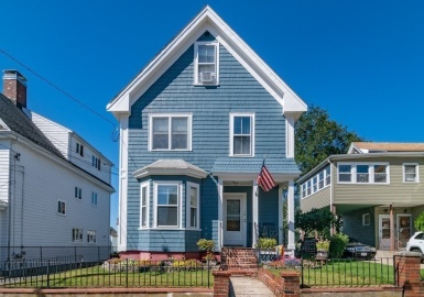 15 Tufts, Everett, Massachusetts 02149, 7 Bedrooms Bedrooms, 16 Rooms Rooms,2 BathroomsBathrooms,Residential Income,For Sale,Tufts,73078370
