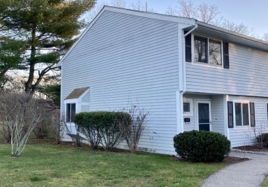 17 Beals Cove Rd, Hingham, Massachusetts 02043, 2 Bedrooms Bedrooms, 5 Rooms Rooms,1.5 BathroomsBathrooms,Residential Lease,For Rent,Beals Cove Rd,73066087