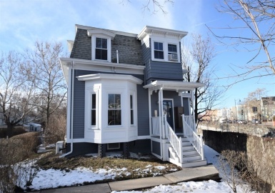 61 Roseland St, Somerville, Massachusetts 02143, ,Commercial Sale,For Sale,Roseland St,73073646