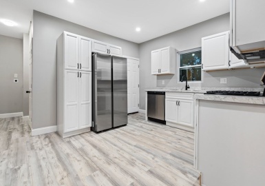 41 Chelmsford St, Lawrence, Massachusetts 01841, 9 Bedrooms Bedrooms, 13 Rooms Rooms,3 BathroomsBathrooms,Residential Income,For Sale,Chelmsford St,73067026