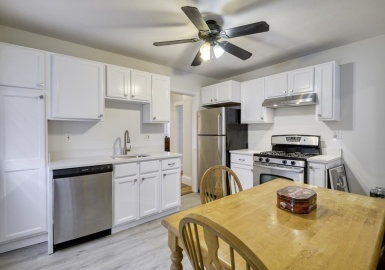 36 Spear St, Quincy, Massachusetts 02169, 4 Bedrooms Bedrooms, 8 Rooms Rooms,2 BathroomsBathrooms,Residential Income,For Sale,Spear St,73033331