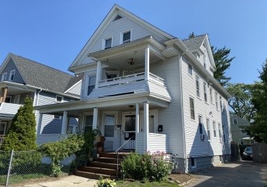 18-20 Kendall St, Springfield, Massachusetts 01104, 6 Bedrooms Bedrooms, 14 Rooms Rooms,3 BathroomsBathrooms,Residential Income,For Sale,Kendall St,73023946
