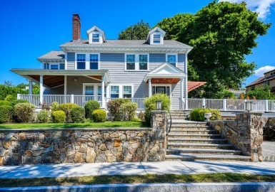 152 Bellevue Road, Watertown, Massachusetts 02472, 4 Bedrooms Bedrooms, 10 Rooms Rooms,3.5 BathroomsBathrooms,Residential Lease,For Rent,Bellevue Road,73061379