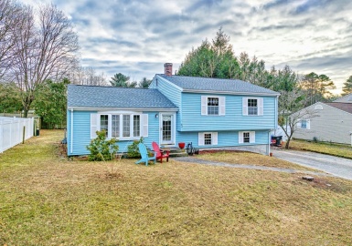 63 Entrybrook Drive, Springfield, Massachusetts 01108, 3 Bedrooms Bedrooms, 5 Rooms Rooms,1.5 BathroomsBathrooms,Residential,For Sale,Entrybrook Drive,73068713