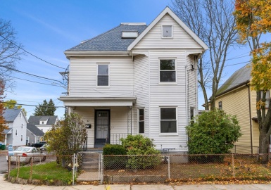 87 Marshall St, Medford, Massachusetts 02155, 5 Bedrooms Bedrooms, 12 Rooms Rooms,3 BathroomsBathrooms,Residential Income,For Sale,Marshall St,73055482