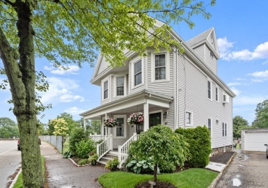 87-89 Grove St, Belmont, Massachusetts 02478, 7 Bedrooms Bedrooms, 14 Rooms Rooms,3 BathroomsBathrooms,Residential Income,For Sale,Grove St,73067926