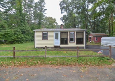 6 3rd Ave, Lakeville, Massachusetts 02347, 2 Bedrooms Bedrooms, 4 Rooms Rooms,1 BathroomBathrooms,Residential,For Sale,3rd Ave,73044474