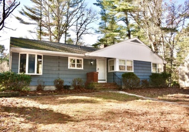 597 Delano Rd, Marion, Massachusetts 02738, 3 Bedrooms Bedrooms, 5 Rooms Rooms,1.5 BathroomsBathrooms,Residential,For Sale,Delano Rd,73065490