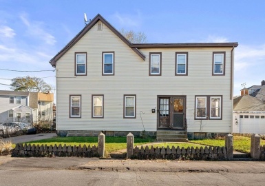70 Kent St, Quincy, Massachusetts 02169, 4 Bedrooms Bedrooms, 10 Rooms Rooms,2 BathroomsBathrooms,Residential Income,For Sale,Kent St,73062379