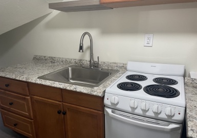 71 W. Wyoming Ave, Melrose, Massachusetts 02176, 1 Bedroom Bedrooms, 3 Rooms Rooms,1 BathroomBathrooms,Residential Lease,For Rent,W. Wyoming Ave,73070819