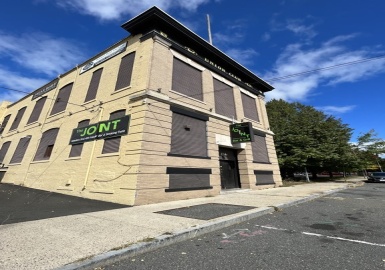 37 Commercial St, Holyoke, Massachusetts 01040, ,Commercial Sale,For Sale,Commercial St,73043272