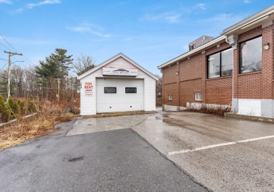 204 S Franklin St, Holbrook, Massachusetts 02343, ,Commercial Lease,For Rent,S Franklin St,73074592