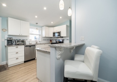 6 Cabo Dr, Gloucester, Massachusetts 01930, 2 Bedrooms Bedrooms, 5 Rooms Rooms,1 BathroomBathrooms,Residential Lease,For Rent,Cabo Dr,73052515