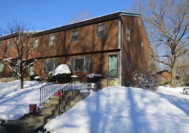 43 Warburton Way, Northampton, Massachusetts 01060, 2 Bedrooms Bedrooms, 5 Rooms Rooms,1.5 BathroomsBathrooms,Residential,For Sale,Warburton Way,73064959