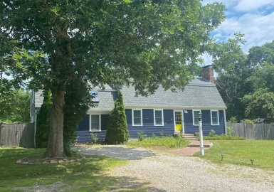 2 Piccadilly Rd, Sandwich, Massachusetts 02563, 4 Bedrooms Bedrooms, 10 Rooms Rooms,2 BathroomsBathrooms,Residential,For Sale,Piccadilly Rd,73015168