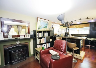 566 Hawthorn St, Dartmouth, Massachusetts 02747, ,Commercial Sale,For Sale,Hawthorn St,72997745