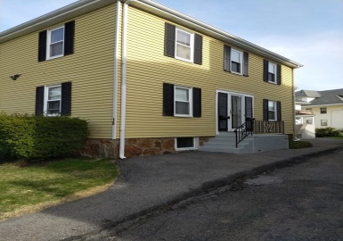 16 Pond St, Beverly, Massachusetts 01915, 4 Bedrooms Bedrooms, 10 Rooms Rooms,2 BathroomsBathrooms,Residential Income,For Sale,Pond St,73091600