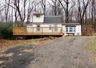 338 Wilbraham Rd, Hampden, Massachusetts 01036, 2 Bedrooms Bedrooms, 6 Rooms Rooms,1.5 BathroomsBathrooms,Residential,For Sale,Wilbraham Rd,73068943