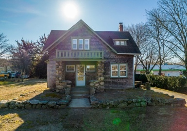 236 Russells Mills Rd, Dartmouth, Massachusetts 02748, ,Commercial Sale,For Sale,Russells Mills Rd,73089253