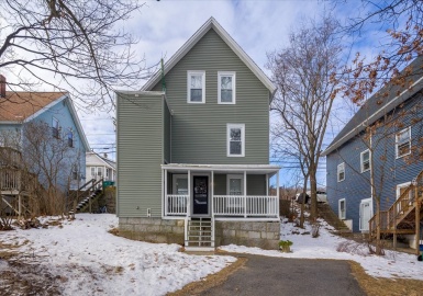 218 Rollstone St, Fitchburg, Massachusetts 01420, 4 Bedrooms Bedrooms, 10 Rooms Rooms,2 BathroomsBathrooms,Residential Income,For Sale,Rollstone St,73076851