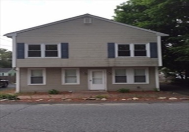 91 Pine Grove Ave, Bellingham, Massachusetts 02019, 4 Bedrooms Bedrooms, 8 Rooms Rooms,2 BathroomsBathrooms,Residential Income,For Sale,Pine Grove Ave,73069373