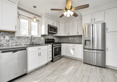 29 Foster Street, Fall River, Massachusetts 02721, 6 Bedrooms Bedrooms, 16 Rooms Rooms,3 BathroomsBathrooms,Residential Income,For Sale,Foster Street,73084964