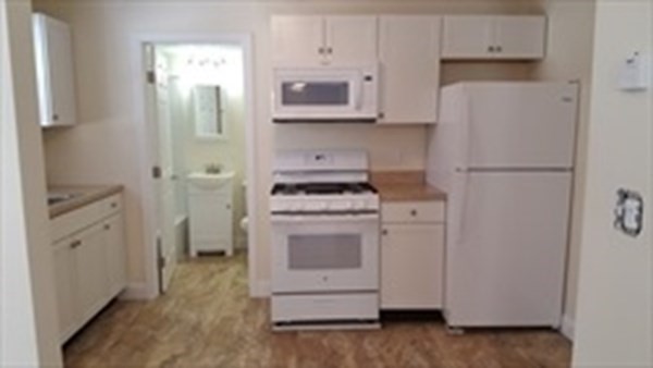 108 S Main St, Middleboro, Massachusetts 02346