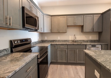 8 Station Street, Middleboro, Massachusetts 02346, 2 Bedrooms Bedrooms, 6 Rooms Rooms,2 BathroomsBathrooms,Residential Lease,For Rent,Station Street,73066247